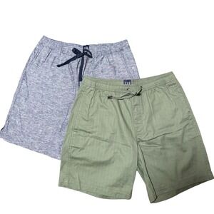 Lot of 2‎ NWOT Gap Men's 7" Drawstring Pull On Elastic Waistband Shorts Sz M